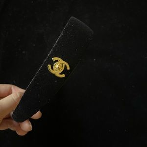Vintage Chanel Velevt Head Band